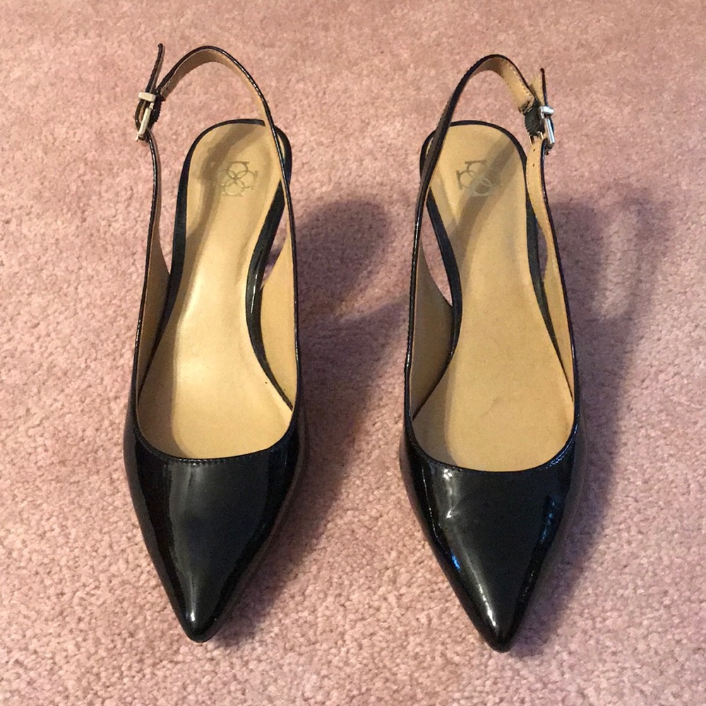Black pattened leather shoes